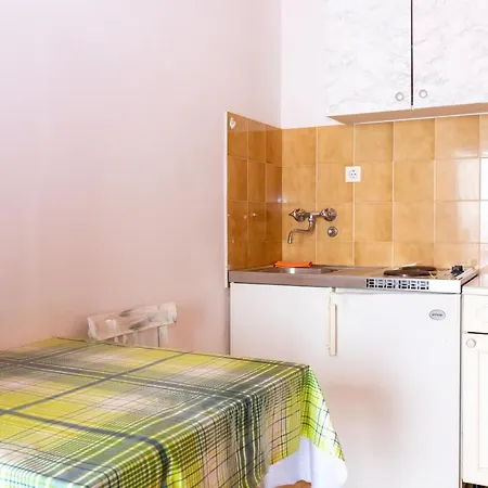 Studio Mandre 4101b Kolan